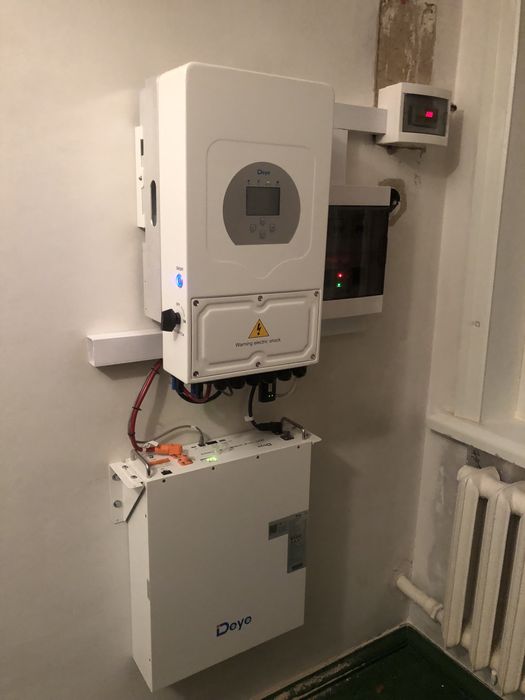 Системи безперебійного живлення під ключ/Інвертори монтаж