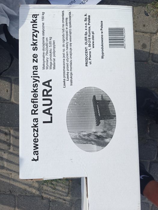 Ławka cmentarna że skrzynia