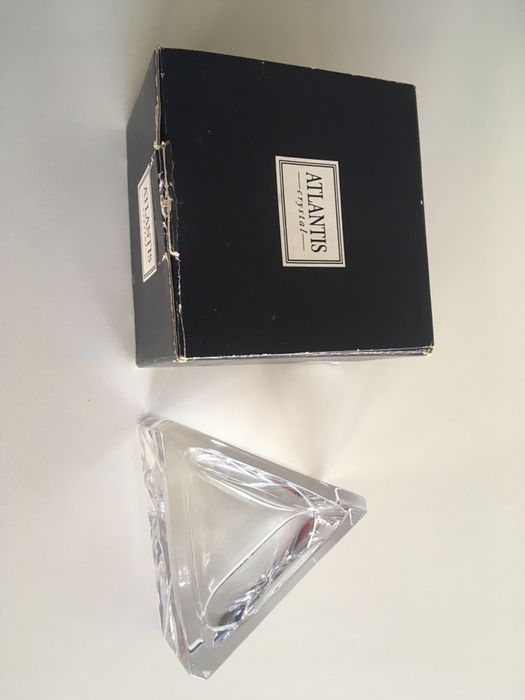 Elegante peça de cristal Atlantis