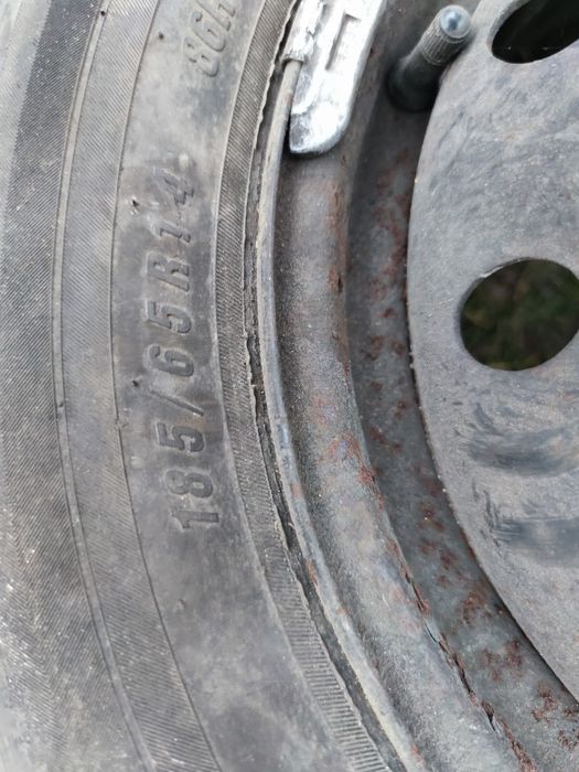 Komplet opon r14 Dębica felgi plus opony