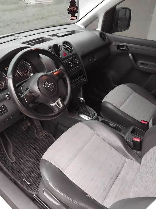 Продам Volkswagen Caddy 2011