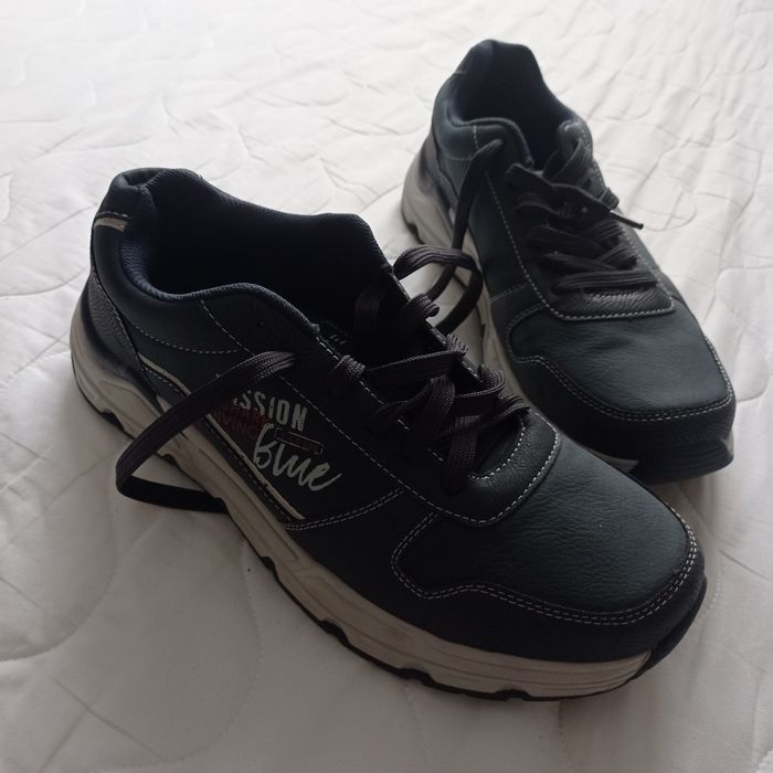 Nowe buty 45 + druga para gratis