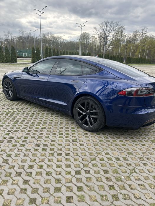 Tesla model s long range