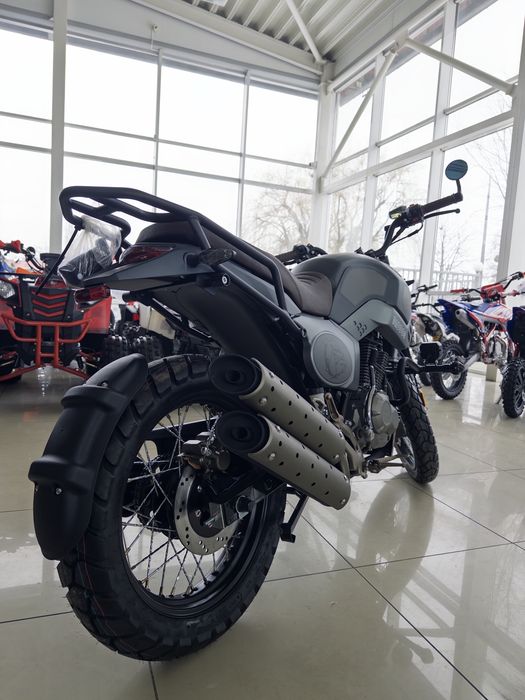 Мотоцикл Geon BadDog 250