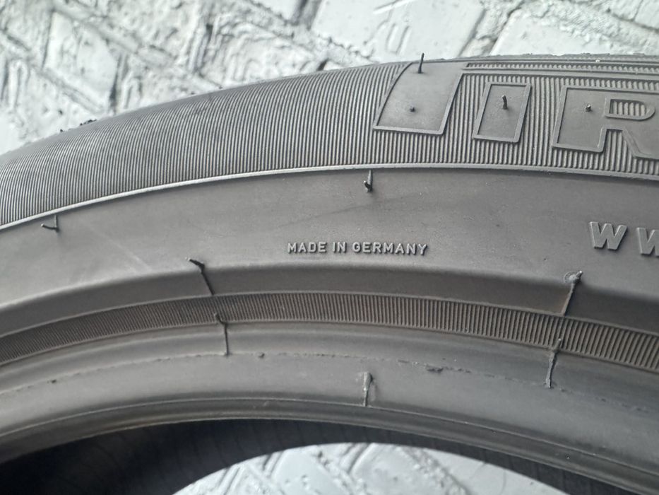 Літні шини Pirelli 255/45 R20