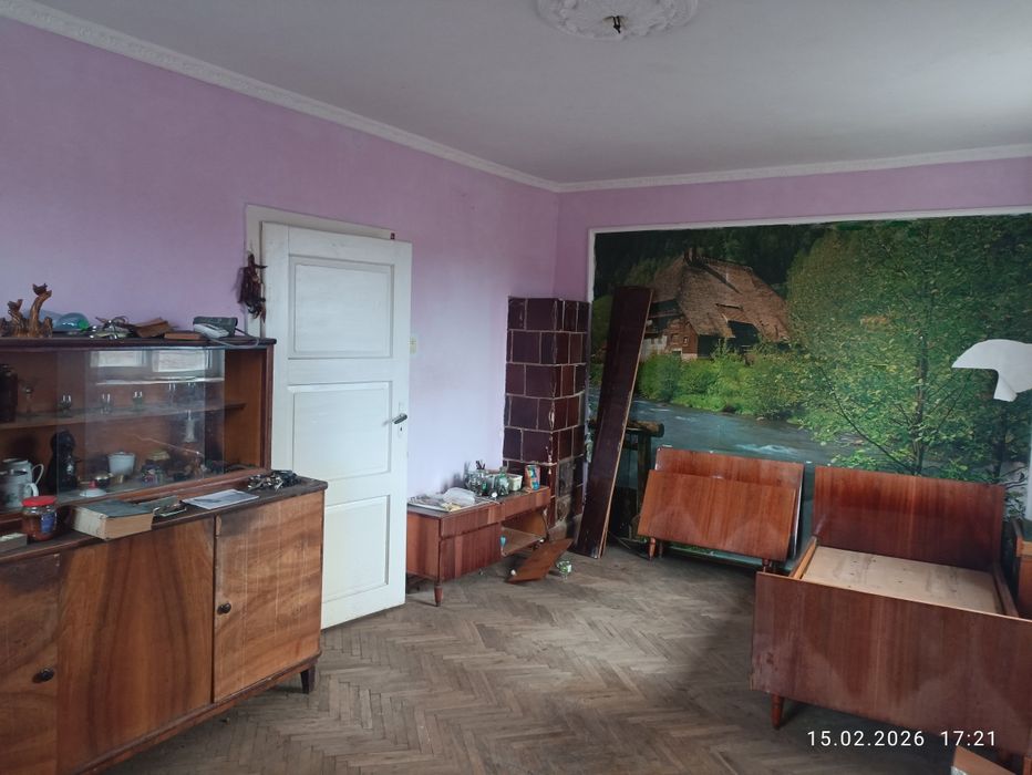 Продам ВЕЛИКУ двушку 52,1м СМТ