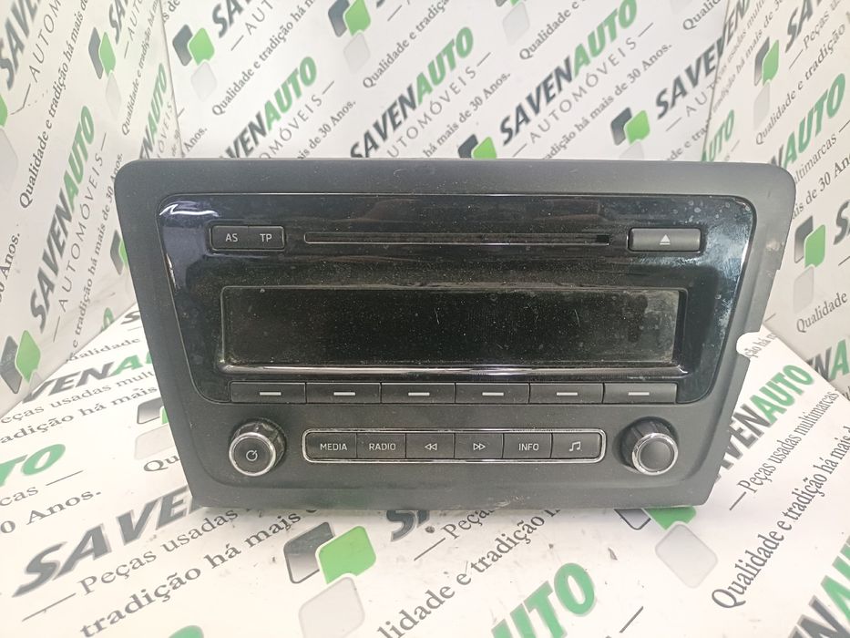 Rádio / auto-rádio SKODA Rapid Liftback (NH3)