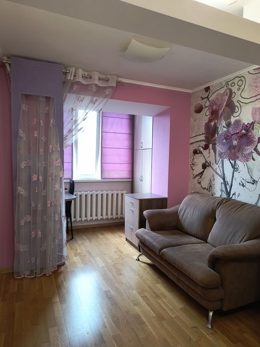 Продам  квартиру студію, центр