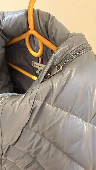 Весеяна блакитна куртка Tommy Hilfiger 34 р.