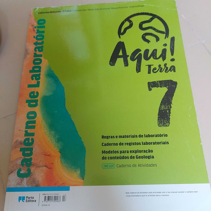 Livro caderno atividades aqui terra 7