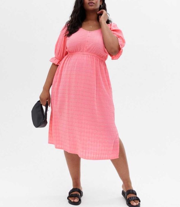 Sukienka midi XL -  XXL  Rozowa Curves  Bufiaste rękawy