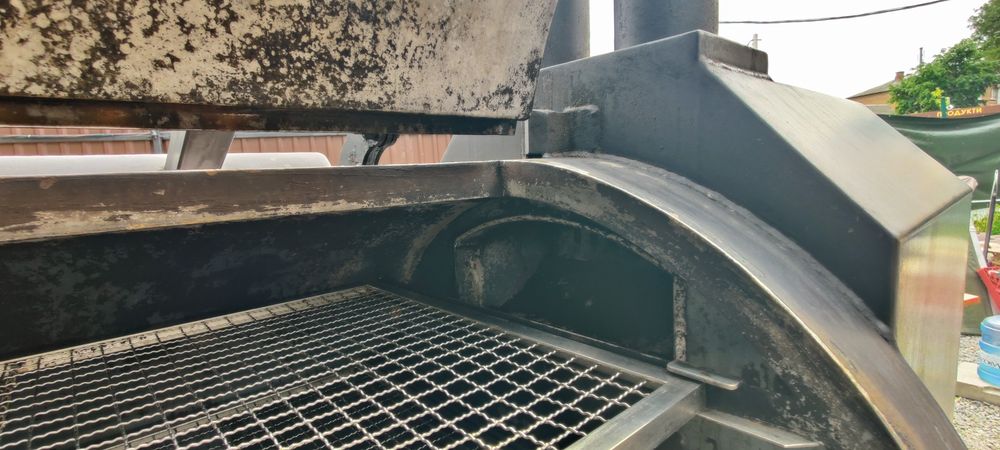 Продам смокер, BBQ, шедевр інженерної думки і зварювальної майстерності.