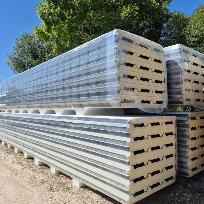 Płyta warstwowa dachowa PIR 60mm RAL7016/9010 "od ręki" 1 gat.