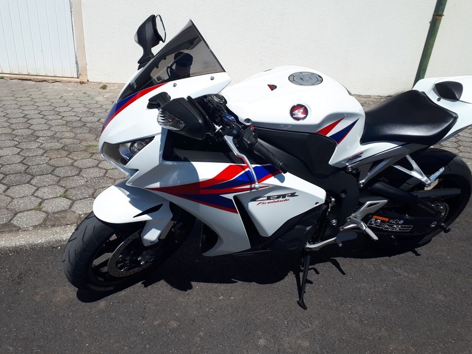 Honda CBR 1000rr HRC Fireblade (ABS) de 2012 c/ apenas e só 2.940 km's