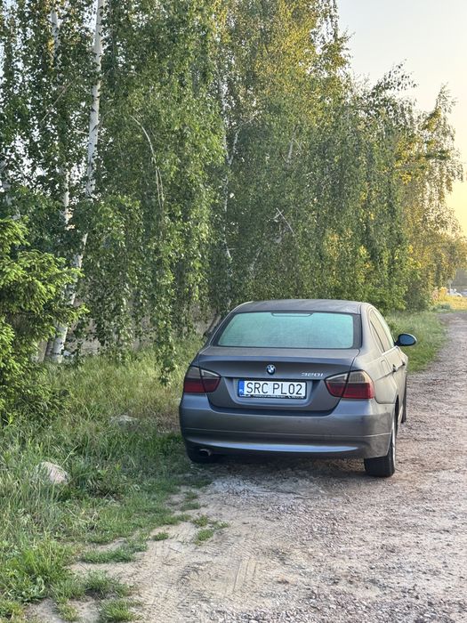 BMW e90 320i 2005