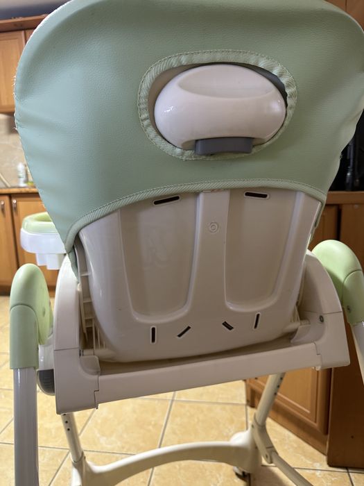 Крісло для годування Carrello Caramel