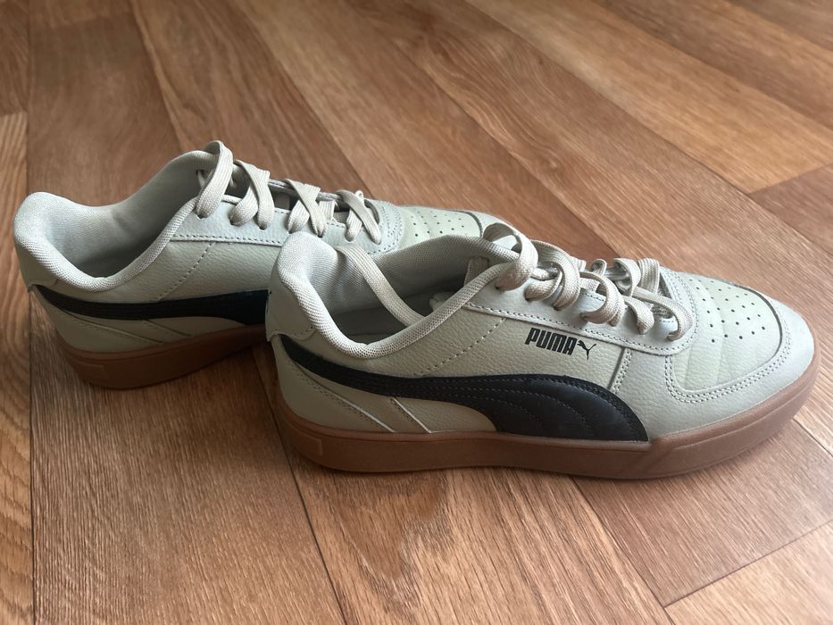 Шкіряні кросівки