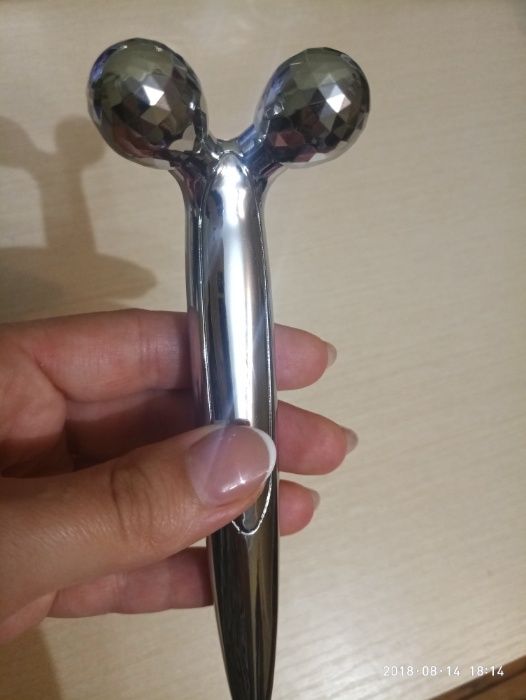 Массажер для лица и тела.