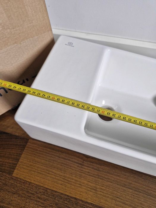 Umywalka ideal standard 25x45cm