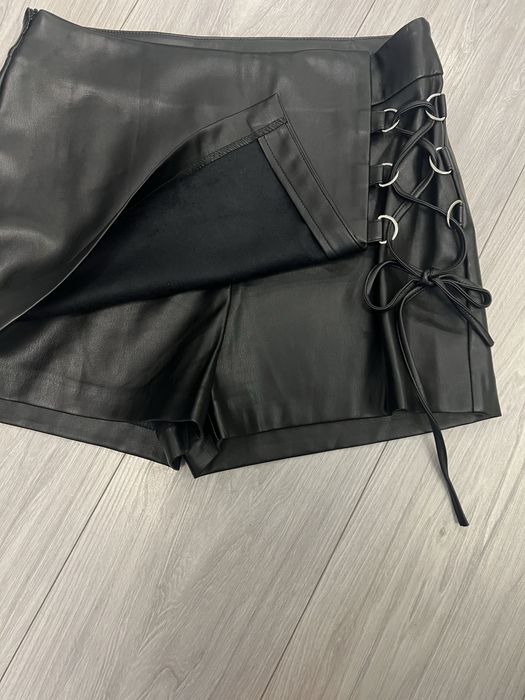 Спідниця шорти з екошкіри