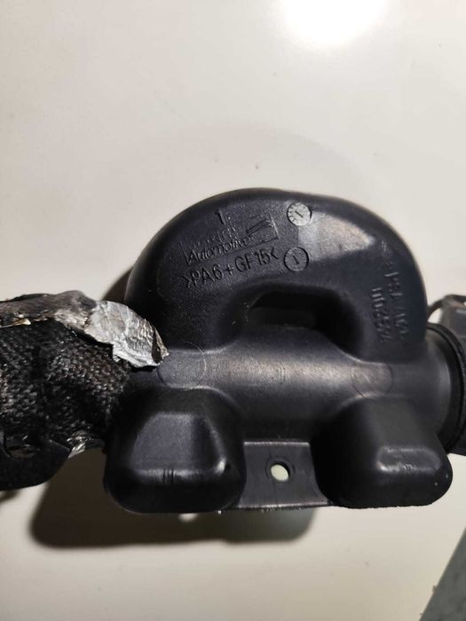 Lote peças Peugeot 307/Citroen C4 - Alternador - Tubo de Admissão, Etc