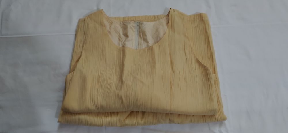 Vestido simples direito c/alças.