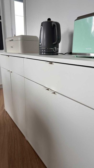 Móvel aparador de cozinha