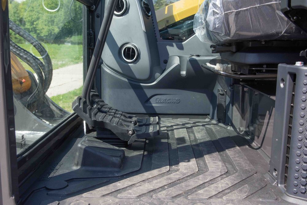 Міні екскаватор XCMG XE60G PRO 2025 (Сервіс,гарантія)