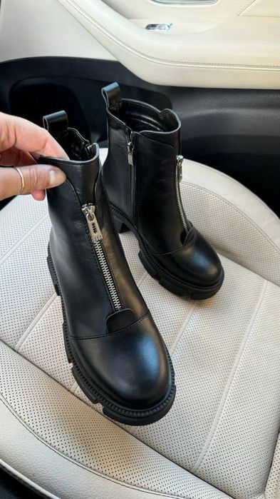 Черевики зимові жіночі шкіряні. Женские ботинки кожаные молния впереди