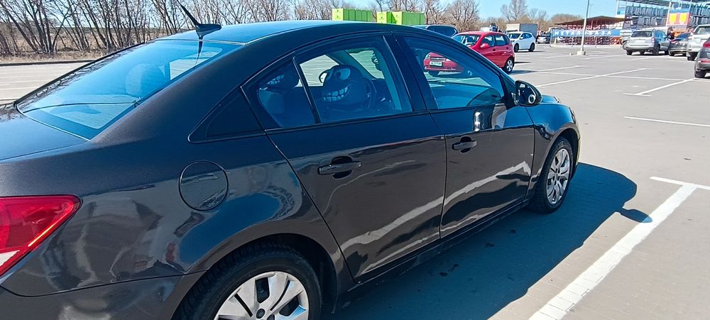 Шевроле Круз 1.8 автомат