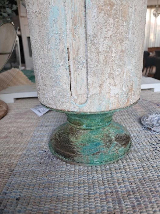 Candelabro em madeira e metal estilo rústico