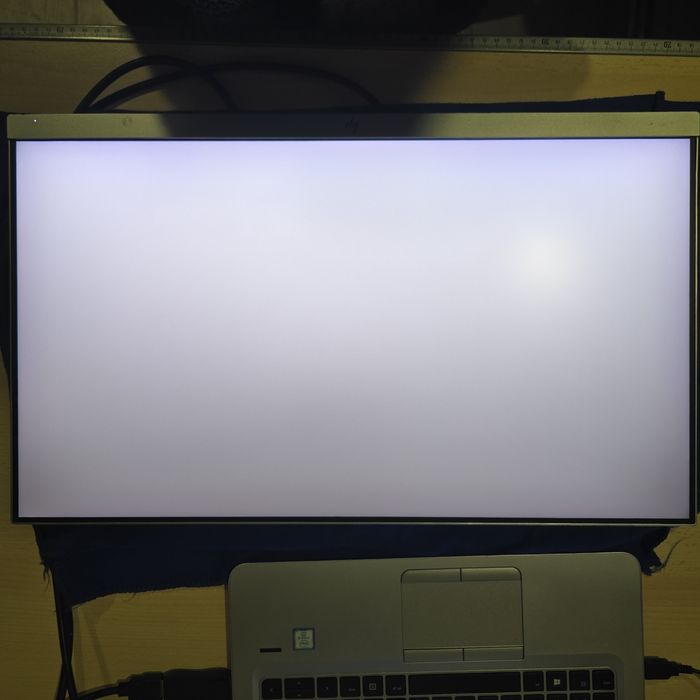 Монітор IPS HP E223