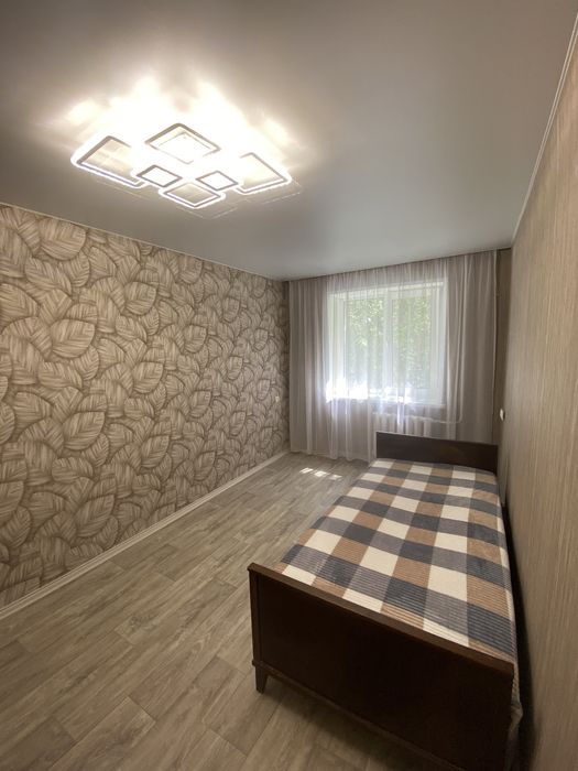 Продам 2к квартиру Кам‘янське вул Миру 23 2 поверх