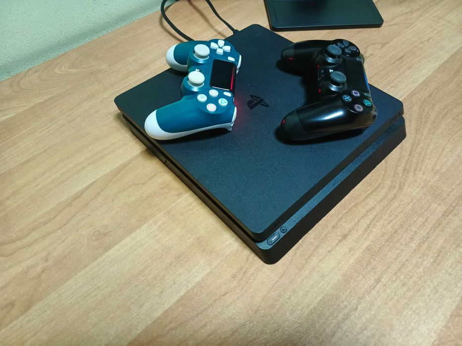 Консоль/приставка Sony PlayStation 4 Slim (PS4 Slim) CUH-2208B