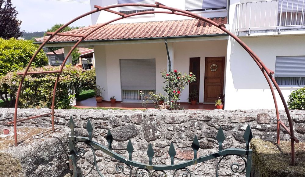 Arco decorativo em ferro