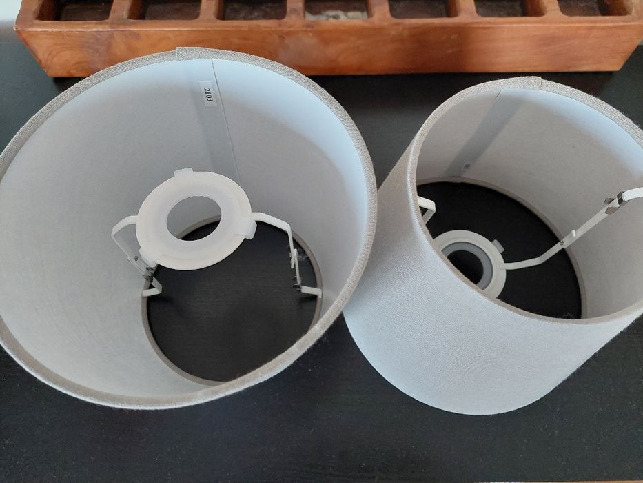 Abajours cinza opaco