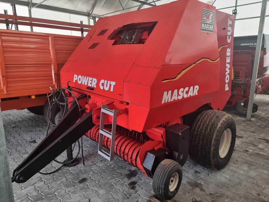 Enfardadeira Enroladora de Rolos de Marca Mascar - usada