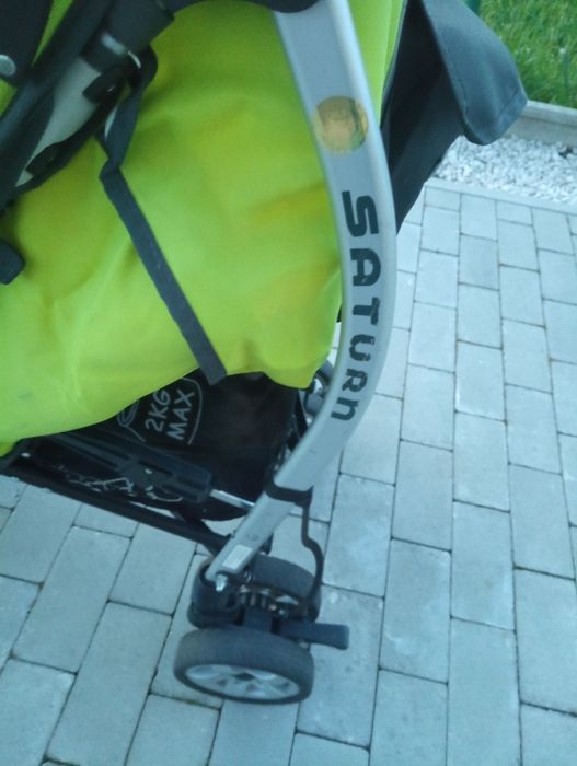 Wózek spacerowy Coneco Saturn – lekki, składany, wygodny!