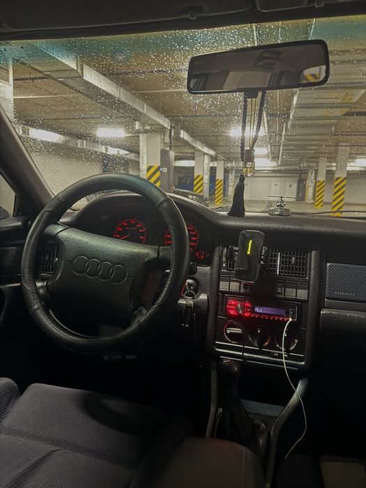 Продам хороше авто Audi 80 b4