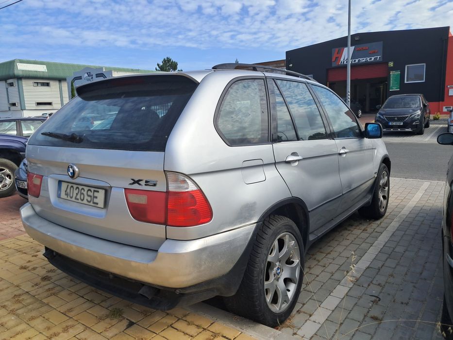 SUV BMW X5 (E53)