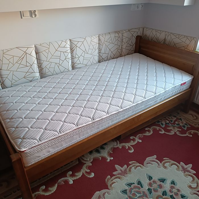 Materac 90x200 jak nowy Janpol