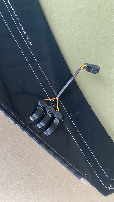 Скло лобове Tesla Model Y 2024