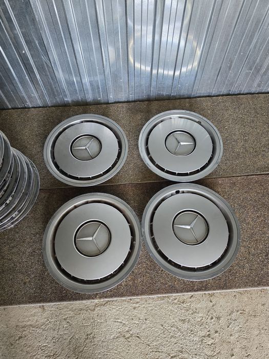 Kolpak ,dekielek Mercedes 124 401 0924 z chrom  15cali .Oryginal