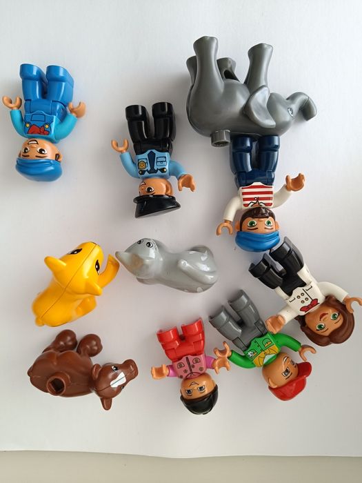 Novo preço ** Caixa com Legos grandes