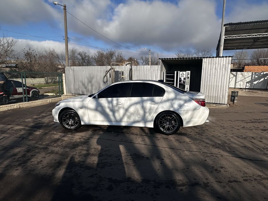 BMW 535xi 300 к.с.