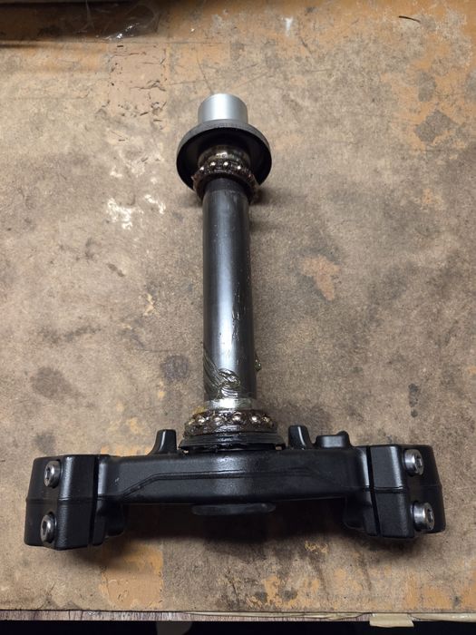 Yamaha mt07 mt 07 półka górna dolna  sztyca