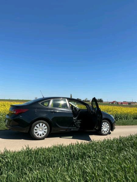 Samochód osobowy Opel Astra  J