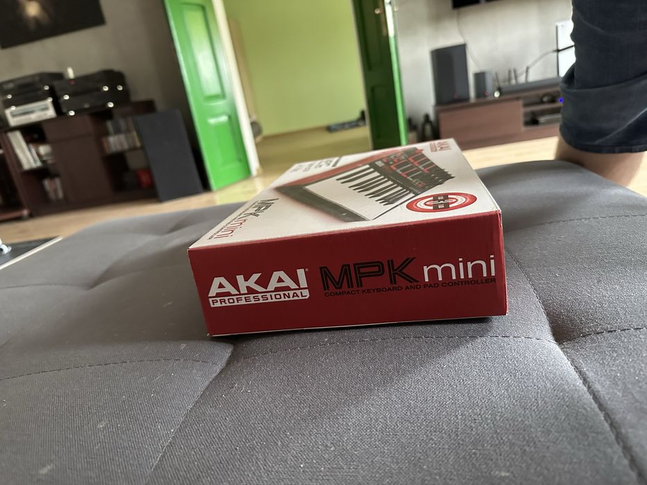 Klawiatura sterujaca Akai MPK Mini 2