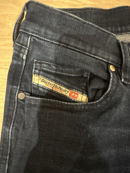 Jeansy Diesel Slim Skinny W28