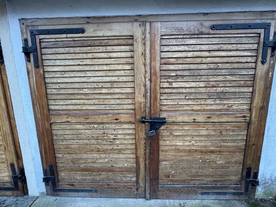 Brama garażowa drewniana solidna loftowa